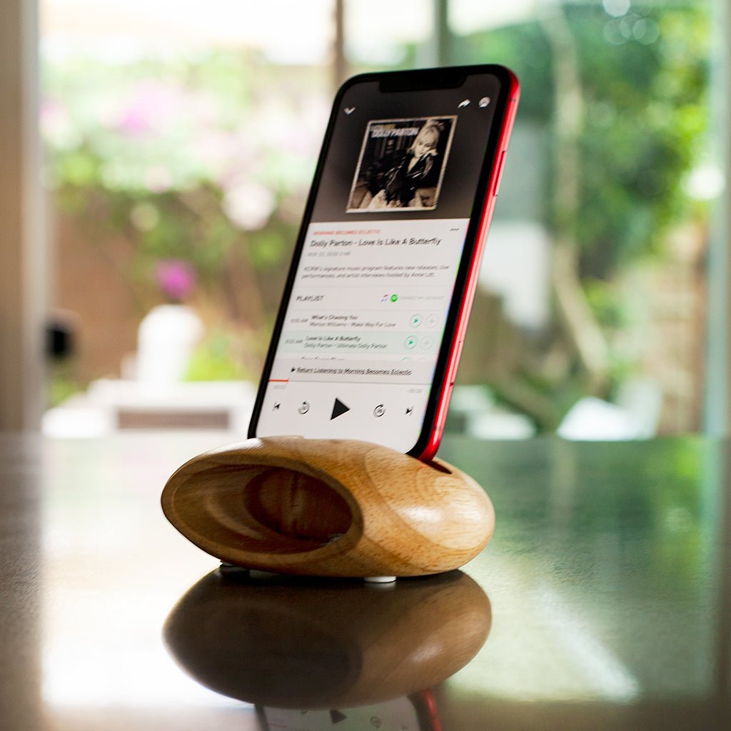 Wooden acoustic shops iphone speaker